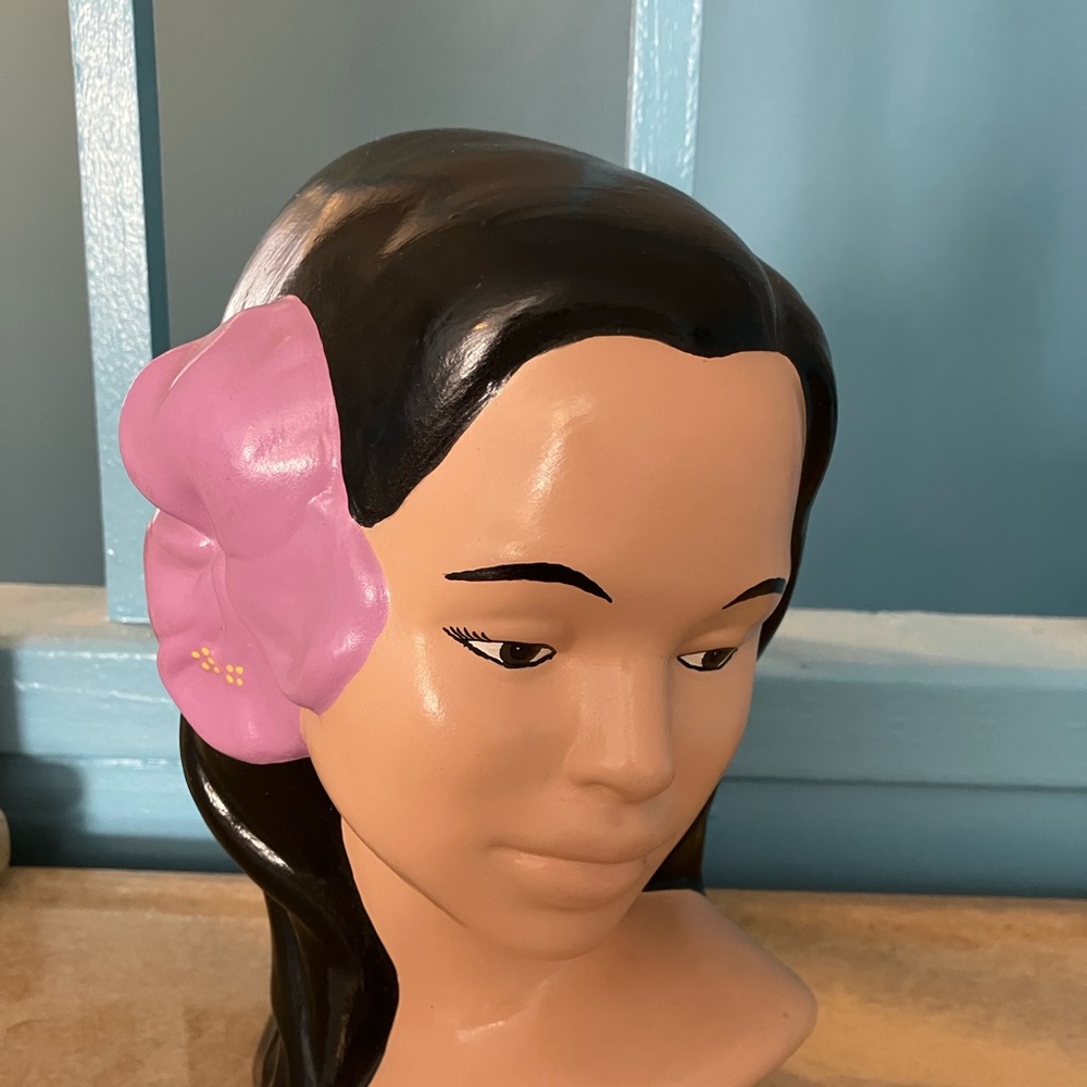 Vintage Hawaiian lady head